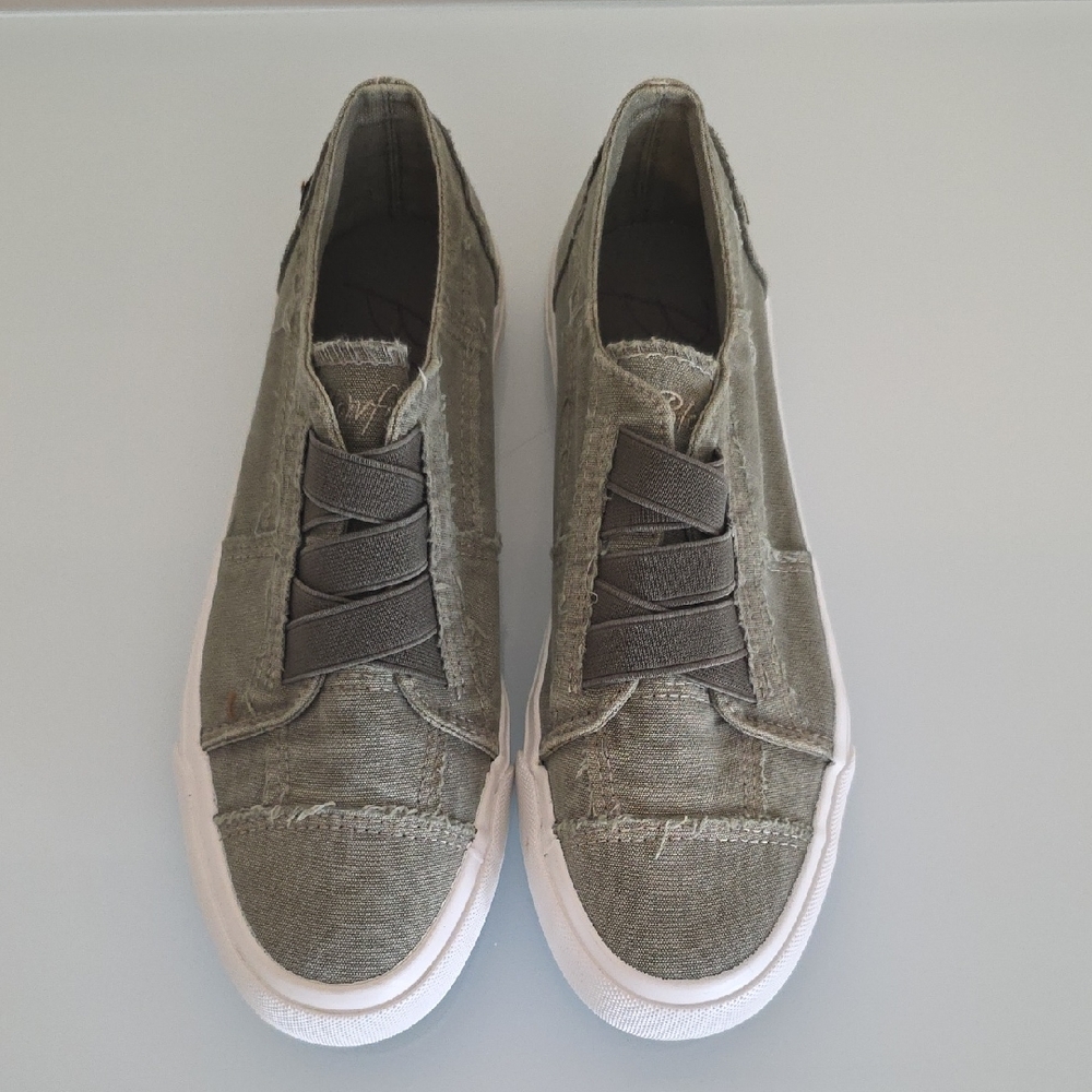 Blowfish Malibu Marley Women's Casual Olive Gray Slip-On Sneakers 8.5